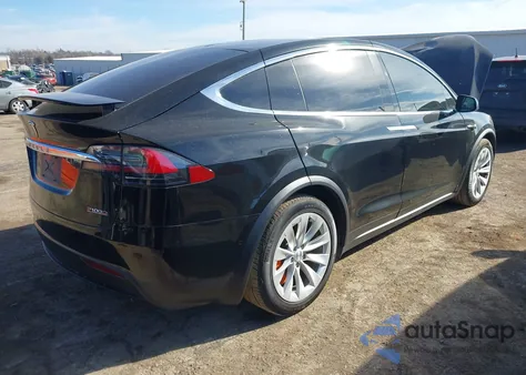 2018 Tesla Model X из США, поврежденный, VIN 5YJXCDE44JF091690